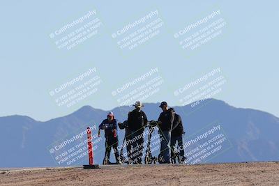 media/Dec-04-2025-Racers Edge (Thu) [[5ebc9f124d]]/1-Track Walk/